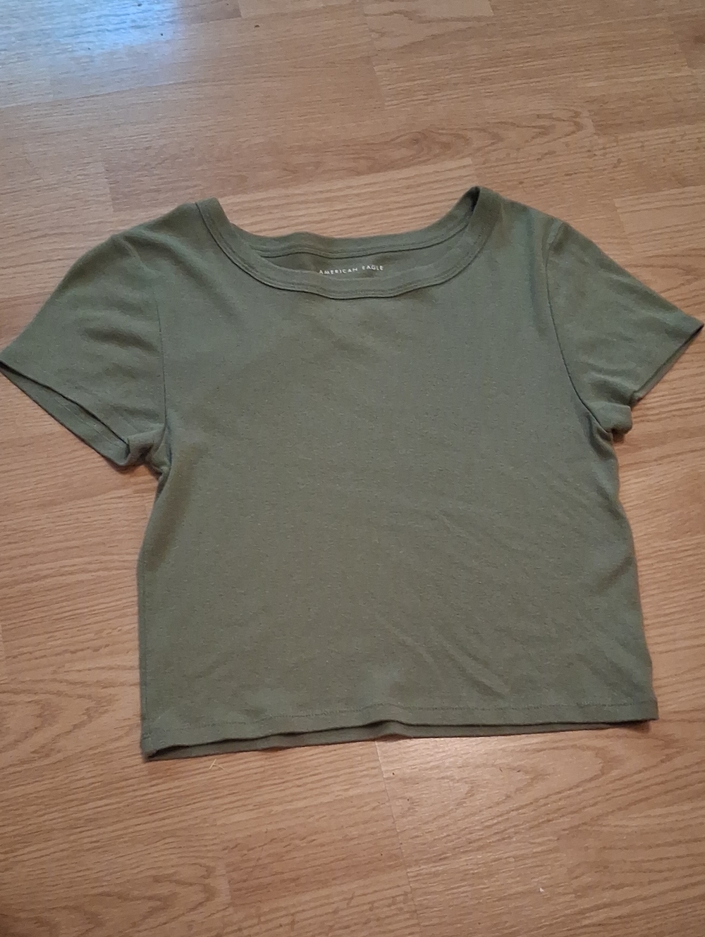 American Eagle Outfitters Olive Crop Tee - Short Sleeve